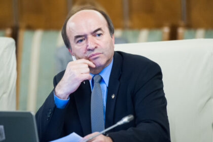 exclusiv tudorel toader explica decizia ccr privind secretizarea declaratiilor de avere cine a propus amendamentul 6a622d6f20af4