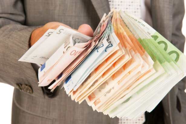 femeia acuzata ca si a ucis mama pentru avere ar fi fost santajata doua persoane i ar fi cerut 100 000 de euro 6a4ca73e7556e