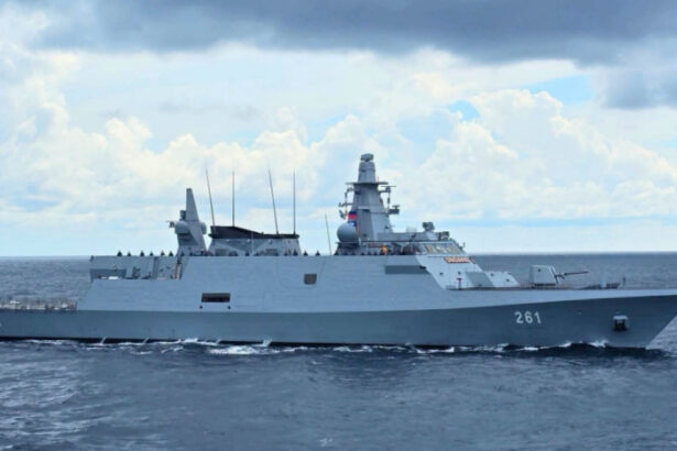 foto cea mai noua corveta a fortelor navale soseste in portul militar constanta anunta mapn 6a4ffa06d4955