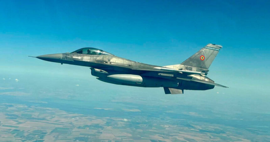 foto imagini surprinse in timpul misiunii pentru neutralizarea celei de a treia drone garda de coasta cauta fragmentele aeronavei 6a6647635f7ce