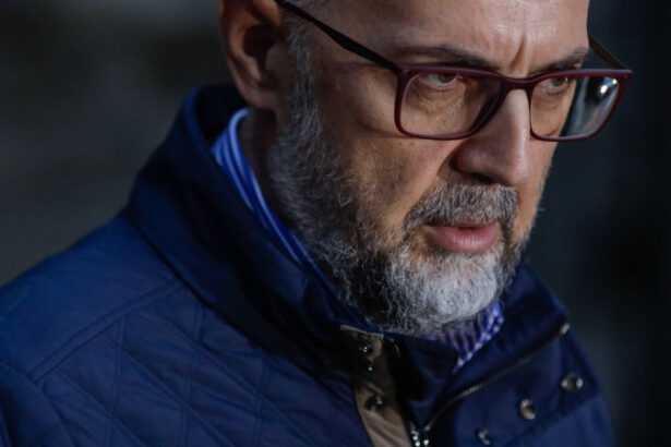 kelemen hunor george simion si partidul sau aparent antisistem cresc fara sa faca nimic sta se uita la meci bea o bere 6a46228c4cd2a