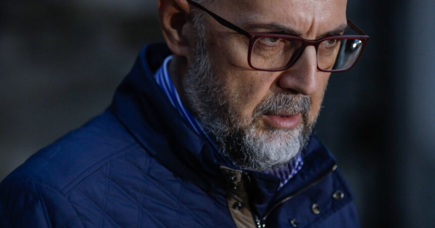 kelemen hunor george simion si partidul sau aparent antisistem cresc fara sa faca nimic sta se uita la meci bea o bere 6a46228c4cd2a