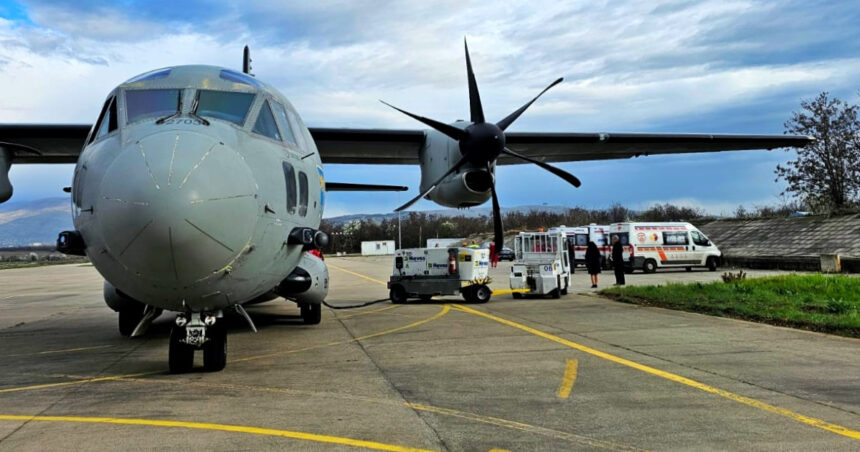 misiune umanitara a fortelor aeriene romane pacient cu arsuri transferat in belgia cu o aeronava c 27j spartan 6a55e1bd7ffb4
