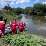 mobilizare de amploare in mures dupa ce doi copii ar fi cazut in rau scafandrii intervin si un elicopter smurd survoleaza zona 6a5f741cbe05f