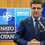 nicusor dan anunta ce va face cu pistolul primit cadou de la erdogan la summitul nato de la ankara 6a4f827f99036