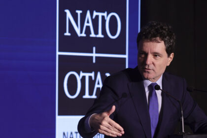 nicusor dan romania isi respecta angajamentele in nato va cheltui 37 din pib anul acesta pentru securitate si aparare 6a4e4293ea882