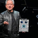 obiectul purtat de jensen huang seful nvidia pentru care s au luptat zeci de colectionari la licitatie s a vandut cu o suma record 6a5b51efec049