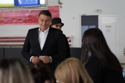presedintele cj constanta florin mitroi audiat ca martor de catre procurori dupa perchezitii la sediul unei firme unde e actionar 6a6c5ccca44bd