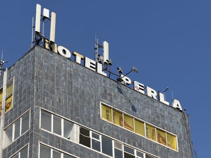 rasturnare de situatie hotelul perla din mamaia salvat de la demolare a primit aviz pozitiv pentru clasarea ca monument istoric 6a463b9040d26