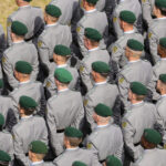 tara ue care se inarmeaza masiv dar in care tot mai multi tineri refuza serviciul militar ce este obiectia de constiinta 6a55f353830ff