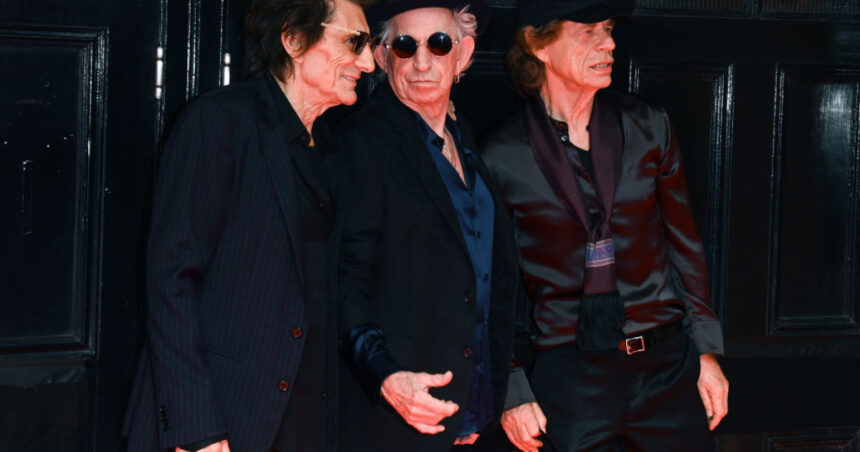 the rolling stones egaleaza un record istoric al beatles noul album foreign tongues a ajuns pe primul loc in marea britanie 6a5a828436228