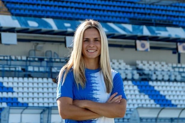 tripleta americana la farul constanta a venit si lindsey leigh porter 6a68f6f43d5bf