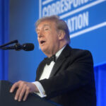 trump ataca jurnalistii si il ironizeaza pe biden la dineul corespondentilor urmatoarea editie ar putea purta numele meu 6a645b31b7ba1