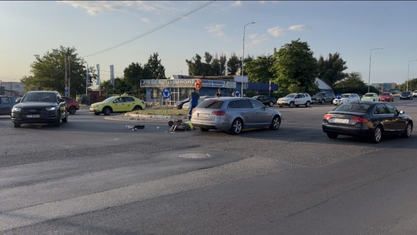 video accident in sensul giratoriu de pe aurel vlaicu un barbat aflat pe trotineta a fost ranit 6a4dd370439b2