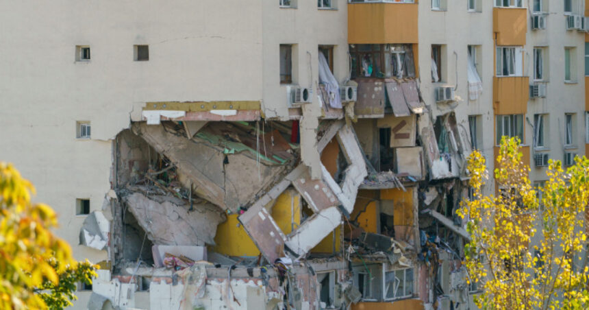 video cum arata apartamentele din blocul distrus de explozia din rahova primele imagini filmate din drona 6a61d45211dca