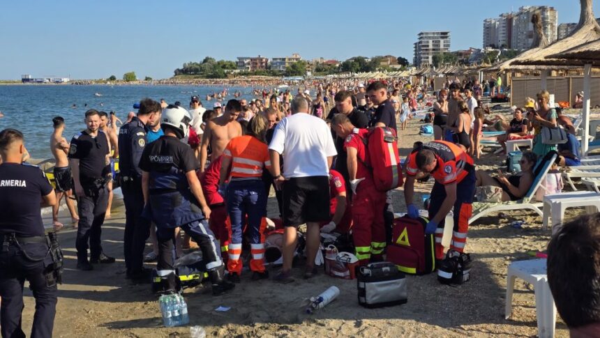 video galerie foto persoana inconstienta scoasa din mare in zona golful reyna din constanta 6a6cc092e660d