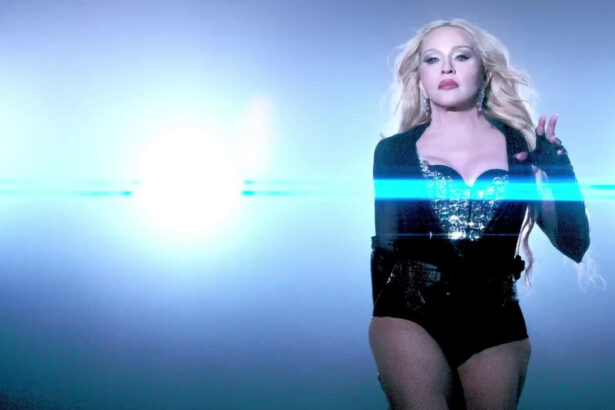 video madonna lasa de inteles ca ar putea fi cap de afis la glastonbury si marturiseste ca a fost geloasa pe kylie minogue 6a474244de608