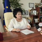video mariana gaju cele trei sali de sport sunt insuficiente ca spatiu pentru activitatile sportive ale copiilor din cumpana vrem si un bazin public de inot 6a5bffd67db10