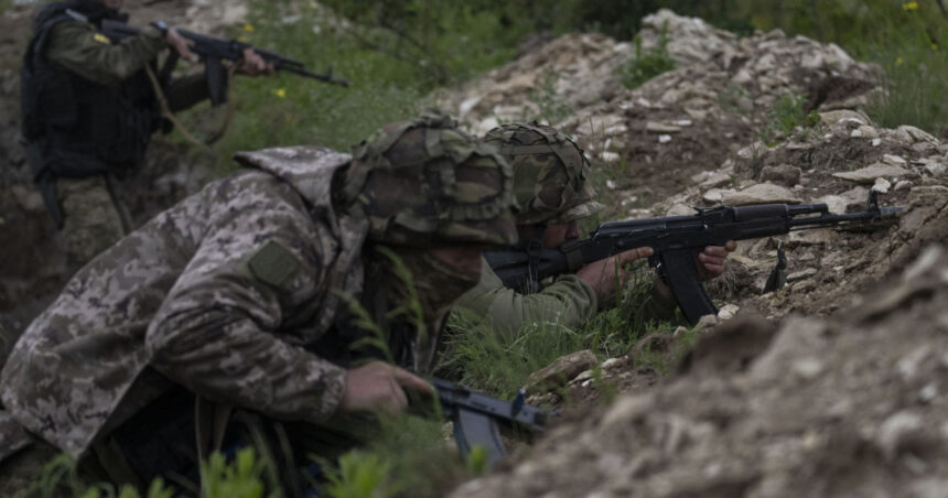 video momentul in care fortele ucrainene au respins un atac masiv al unei divizii de tancuri in regiunea donetk 6a64f965f31ea