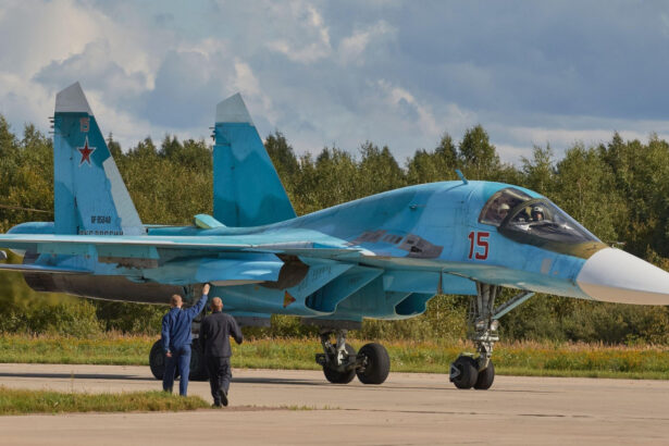 video momentul in care serviciul de informatii militare ucrainean a distrus un avion mig 29 rus la baza aeriana belbek din crimeea 6a494662ccd2f