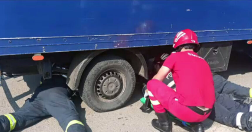 video o femeie cu copilul in brate lovita de un camion in localitatea ieseana mosna 6a5ba9d1a3134