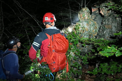 video operatiune de 10 ore pentru salvarea a doi ucraineni epuizati bilantul salvamont maramures cinci misiuni in 24 de ore 6a65f3032441d