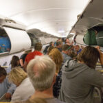 video se schimba regulile pentru cei care calatoresc cu avionul parlamentul european a aprobat noi drepturi pentru pasageri 6a50faab7c416