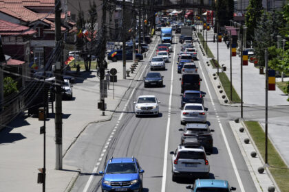 video trafic intens spre bucuresti se circula in coloana pe valea prahovei si autostrada soarelui rute alternative recomandate 6a53b2c0dbd33