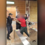 video un barbat a spart geamul unei porti de acces la metrou in statia nicolae grigorescu a fost dus la politie 6a5647b1e0908