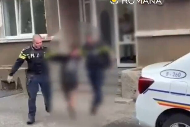 video un barbat acuzat de viol a fost prins in bucuresti dupa ce a incercat sa fuga de politisti 6a49385413deb
