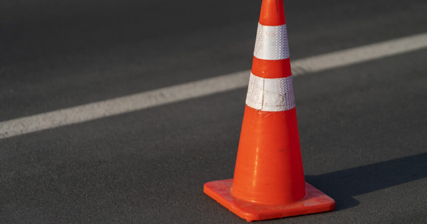 accident pe dn1f intre cluj napoca si zalau un stalp de electricitate a cazut pe sosea traficul este blocat 6a81633a7fff8