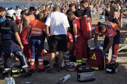 alerta la olimp doi tineri au disparut in mare un adolescent scos la mal si resuscitat a fost declarat decedat 6a81d50f04074