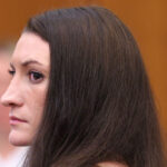 americanca lindsay clancy si a ucis copiii de ce atat de multe mame ii iau apararea 6a8ac7ea8c2b6
