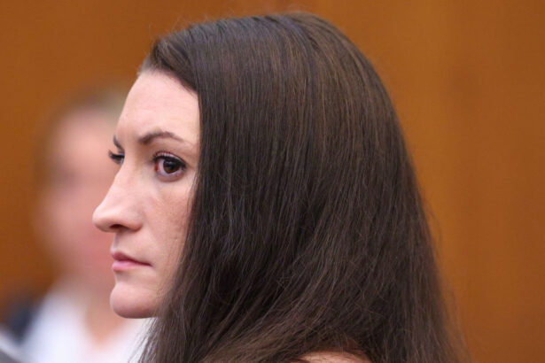americanca lindsay clancy si a ucis copiii de ce atat de multe mame ii iau apararea 6a8ac7ea8c2b6