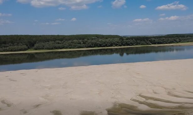 barjele scufundate pentru redirectionarea debitului dunarii atractie turistica pentru hoti 6a7af7a0f229c