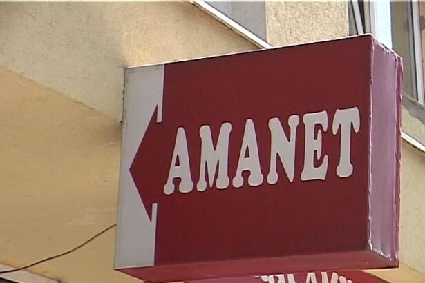 caz ciudat la constanta angajata unei case de amanet din constanta acuzata ca a furat bani si aur 6a6fdb22a0217