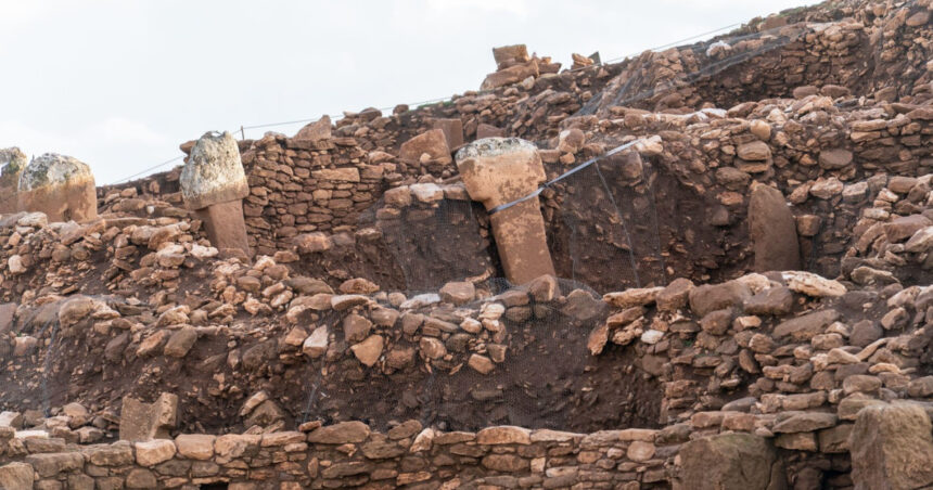 ceva ce nu s a mai vazut pana acum arheologii au descoperit in turcia o statuie unica veche de 11 000 de ani 6a92cd08871c4