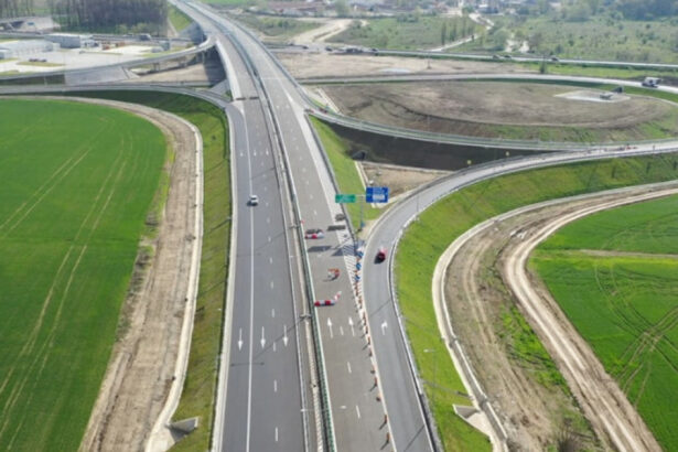 cnair cate tronsoane de autostrada finantate prin pnrr vor fi gata la timp cu un ochi razi cu unul plangi 6a8be832a0018