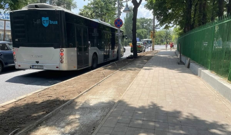 constanta bulevardul ferdinand revine la doua benzi pe sens autoturismele vor putea circula si pe benzile marcate pentru autobuze 6a91279fbf3c4