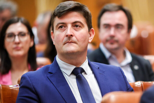 controversa noii legi a partidelor de ce acuza usr ca aep primeste puteri depline asupra infiintarii si dizolvarii formatiunilor 6a8ae79a6a38a