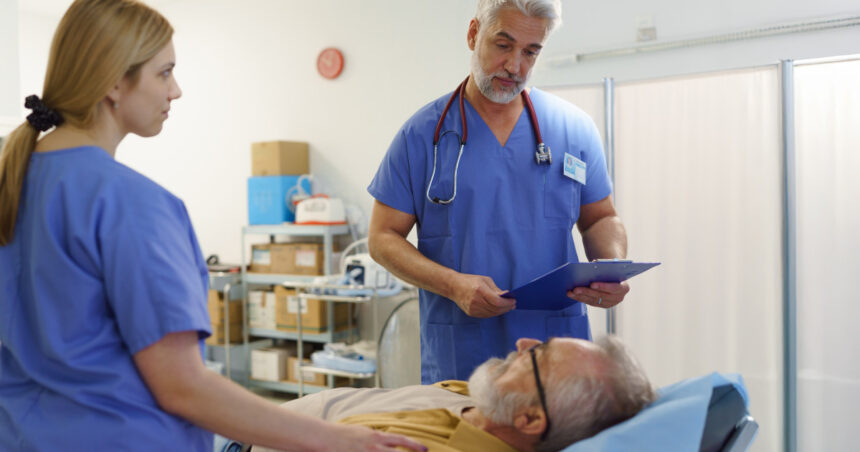 cum recunoastem rapid un accident vascular cerebral medicii explica primele semne si cand este necesara interventia de urgenta 6a85462bce033