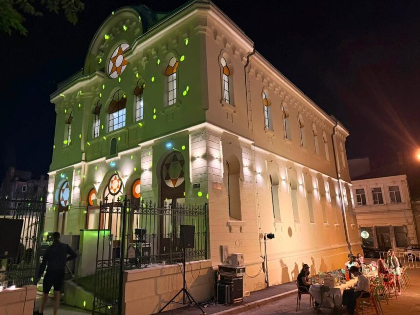 curtea sinagogii mari din constanta parte din evenimentul open streets 6a8228458eab6
