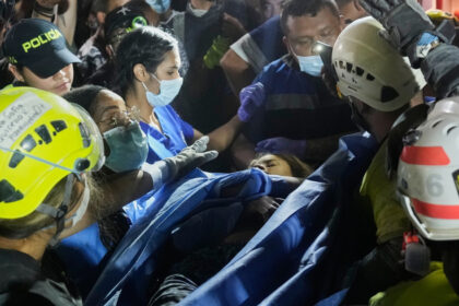 cutremur in columbia femeia care a supravietuit 37 de ore sub daramaturi a murit la spital as vrea ca totul sa se termine repede 6a80c5066ca24