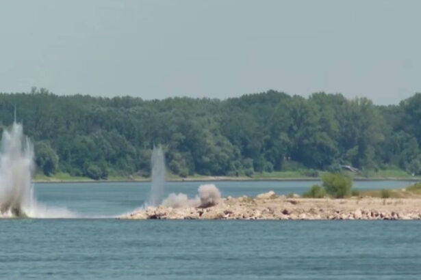 detonarea stancii parjoaia in presa internationala interventie spectaculoasa in romania pentru cresterea debitului dunarii 6a70ebfc9c25c