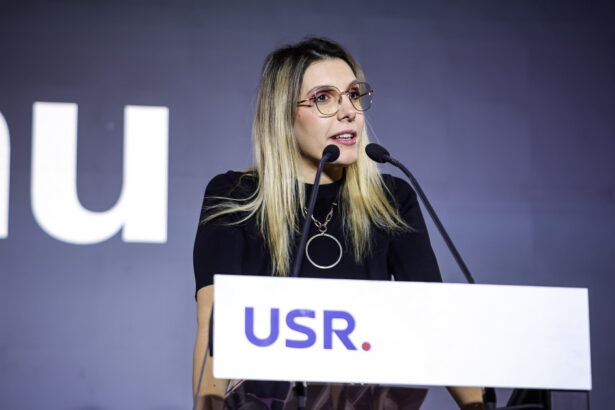 diana buzoianu usr ironizeaza rezolutia psd privind viitorul guvern si spune ca e o hartie cu multe promisiuni 6a95aab7b656e