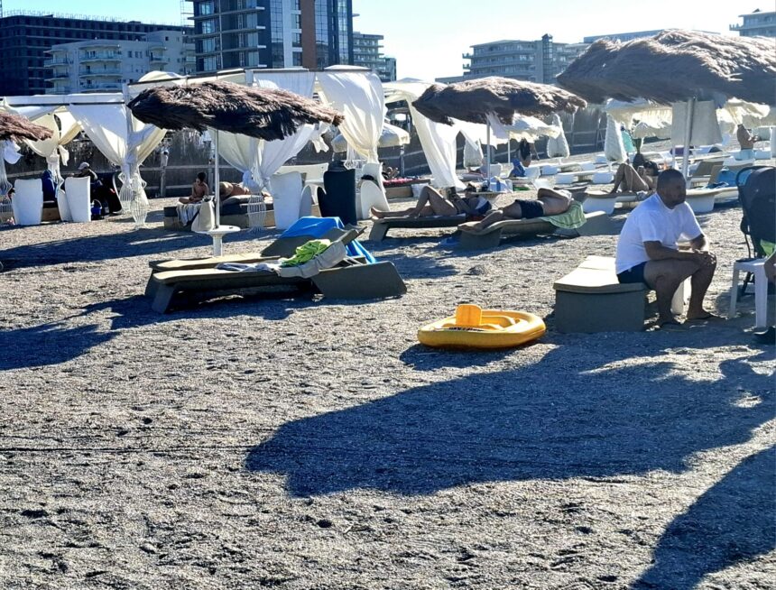 dupa scandalul constructiilor de pe plaja abadl incepe delimitarea terenurilor statului de la midia la vama veche 6a7e46d63746d