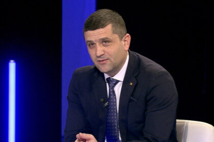 exclusiv 600 000 de oameni au iesit in strada impotriva lui radu miruta atac la grindeanu nu pot spune ca el rezolva problemele romanilor 6a77c3103120c