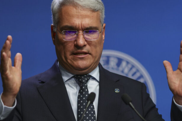 exclusiv pislaru raspunde sindicatelor dupa ce au cerut retragerea legii salarizarii ar avea de pierdut sa asteptam alt guvern e o greseala 6a8b548a7dae1