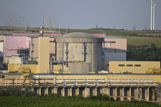 exclusiv ultima etapa a operatiunii de salvare a reactorului 2 de la cernavoda cand se vor vedea efectele scufundarii barjelor in dunare 6a77217798b32