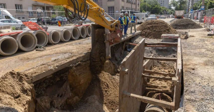 foto lucrari extinse in zona garii de nord a capitalei canalizarea veche de un secol va fi modernizata cablurile vor fi ingropate 6a809751601e0